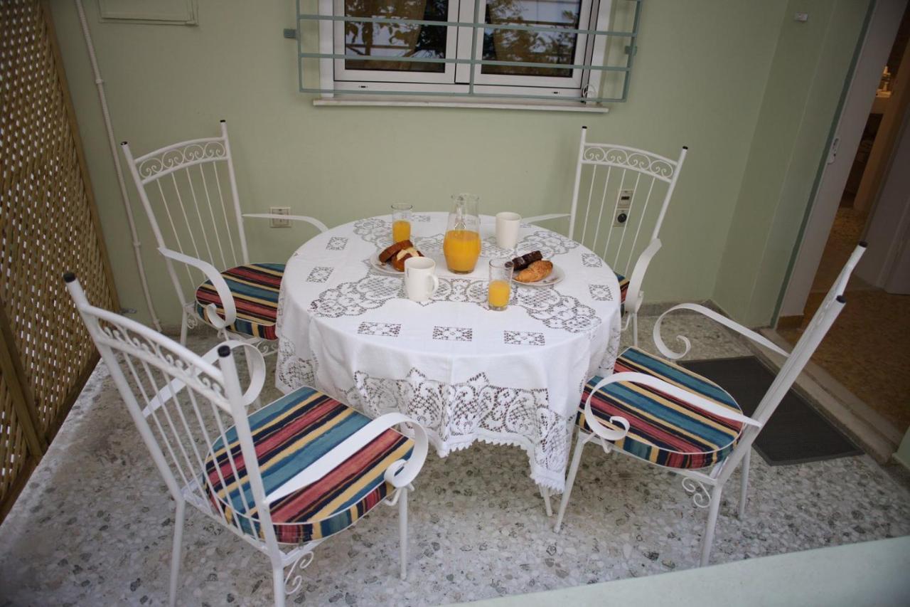 Aroura Homes Garden House 2Br 2Ba Free Parking Athena Bagian luar foto