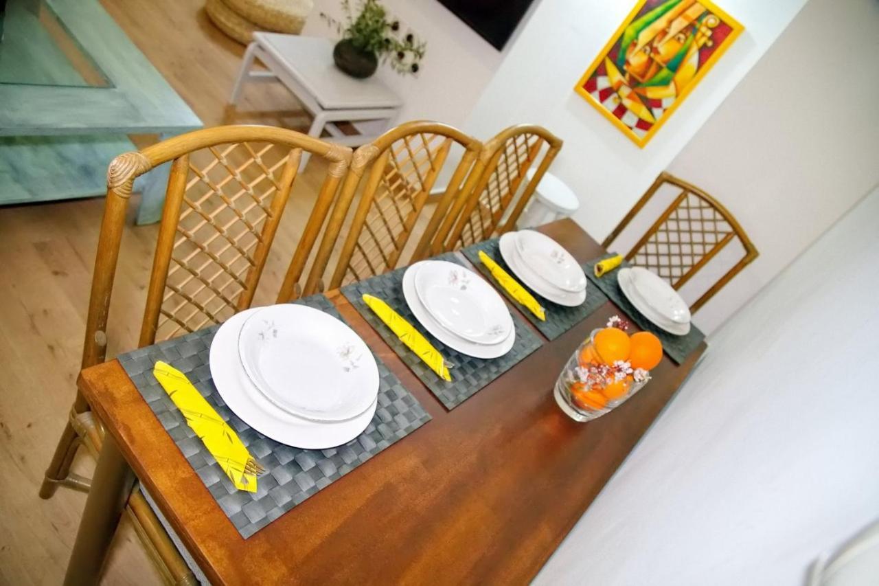 Aroura Homes Garden House 2Br 2Ba Free Parking Athena Bagian luar foto